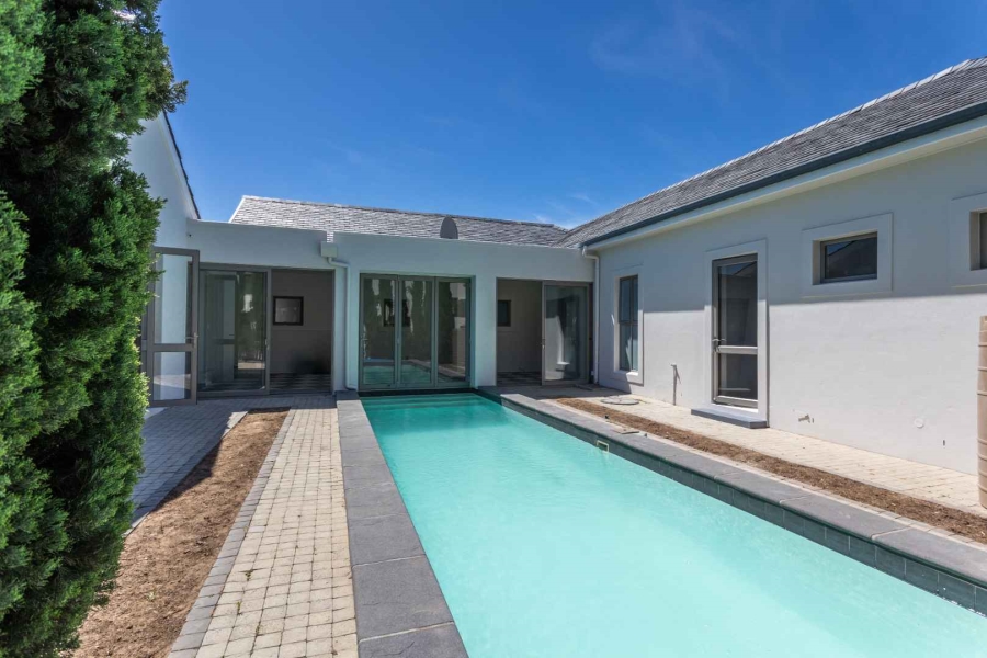 4 Bedroom Property for Sale in Val De Vie Estate Western Cape